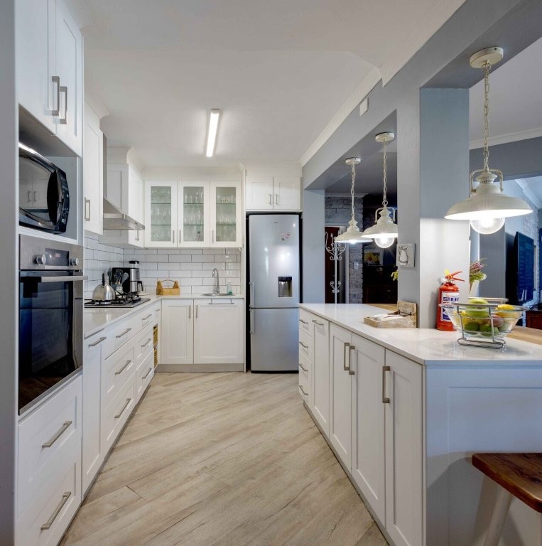 Corner Delight at Onrust Beach thumbnail 11